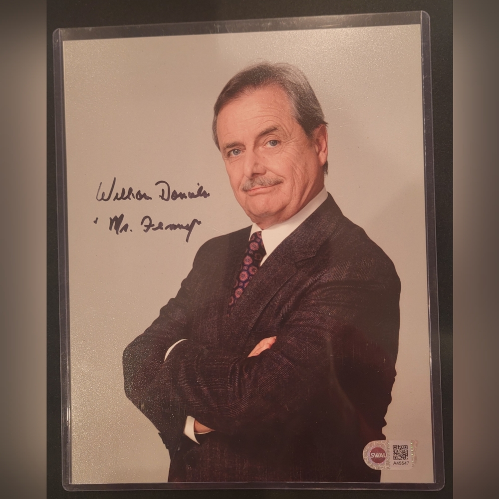 William Daniels signed Mr Feeny 8x10 picture with Mr Feeny Inscription.